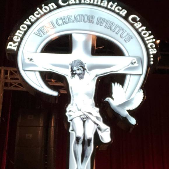 Meet your Posher, Lupe - Picture 1 of 1